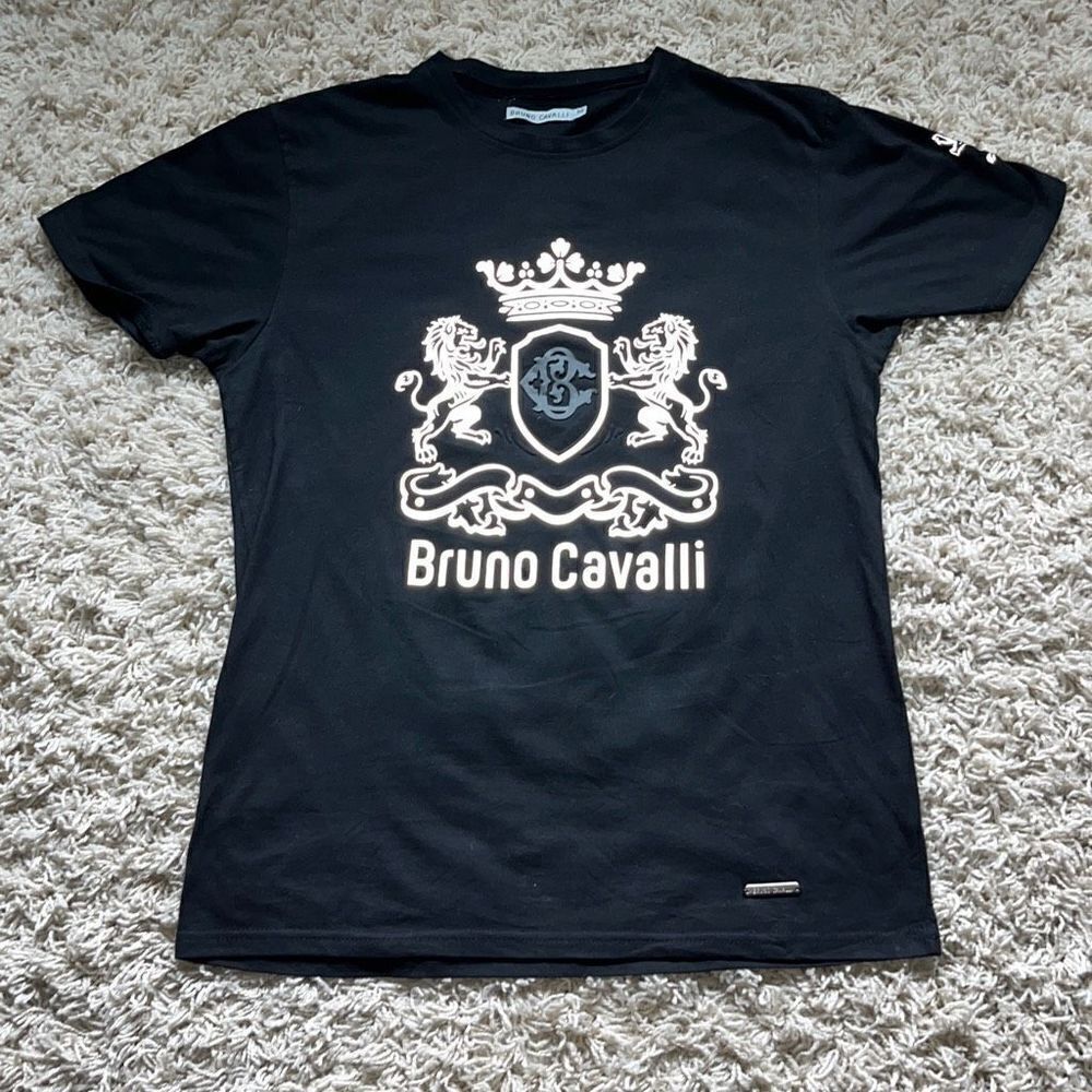 Bruno Cavalli Men’s Red Graphic Raised Print Logo T-Shirt Tee Size M